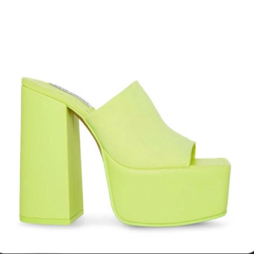 Steve Madden Tristyn Lime Platform Block Heel Slip On Sandals